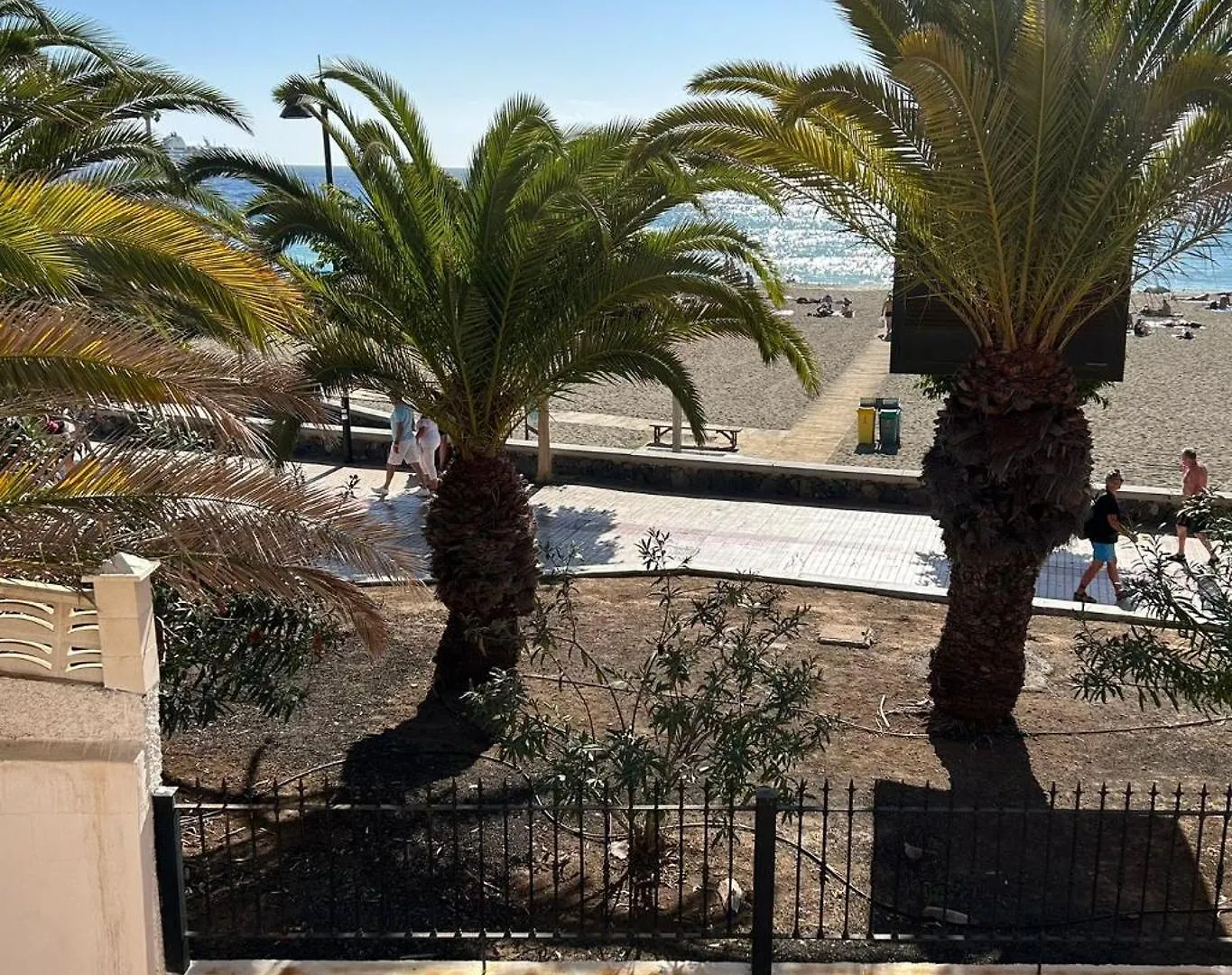 Apartman Prime Beachfront Location, Free Parking, Steps To The Sand Los Cristianos Spanyolország
